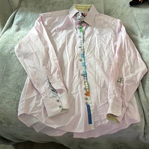 Robert Graham L pink shirt with patters by the buttons